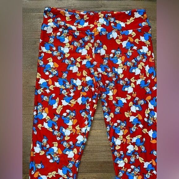 LuLaRoe Women’s TC Red Disney’s Donald Duck Leggings Adult Sizes XL Comfy NWOT - Picture 3 of 16